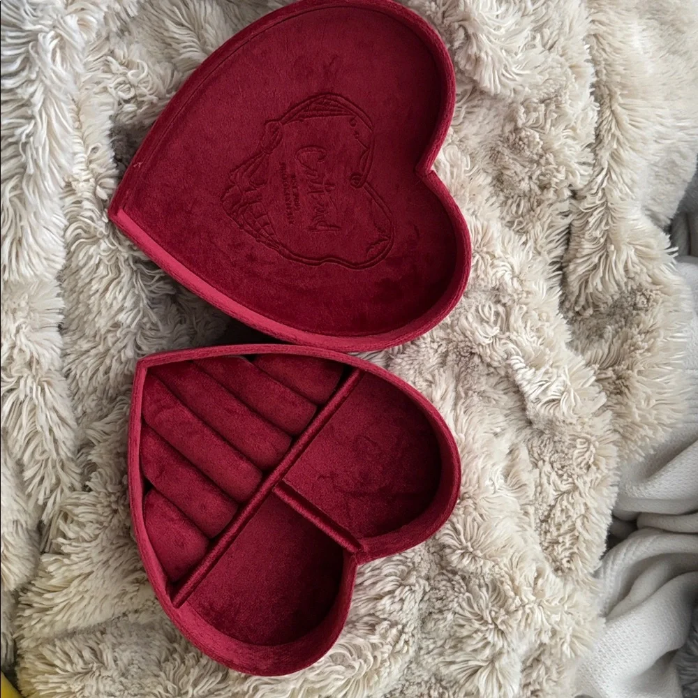 Red velvet heart jewelry box by Catbird